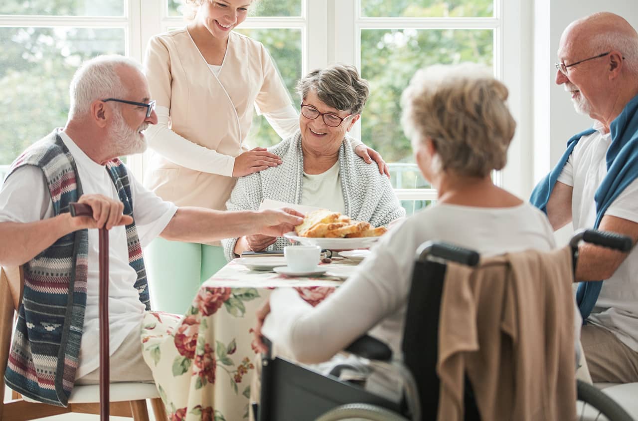 Tagesbetreuung für Seniorinnen und Senioren Sozialmedizinischer Pflegedienst